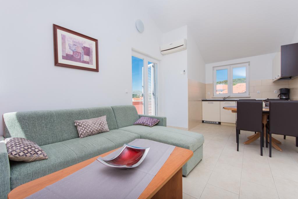 Apartment Ljuba Trogir Exterior foto
