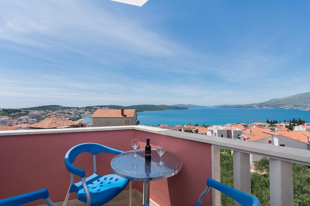 Apartment Ljuba Trogir Exterior foto
